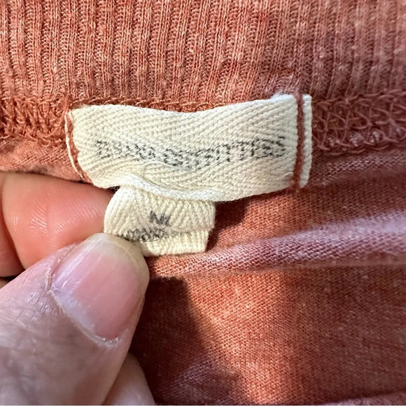 Urban Outfitters women's size medium pink cropped top - Picture 3 of 3